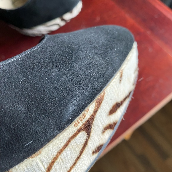 Kate & Mel Black Suede High heels with ankle strap, “zebra” fur, Size 6 - Picture 4 of 7